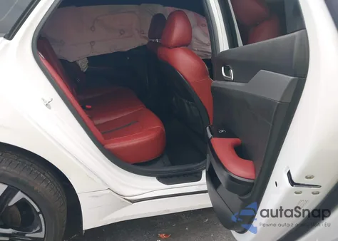 2024 Kia K5 Gt-Line из США, поврежденный, VIN 5XXG64J2XRG244223